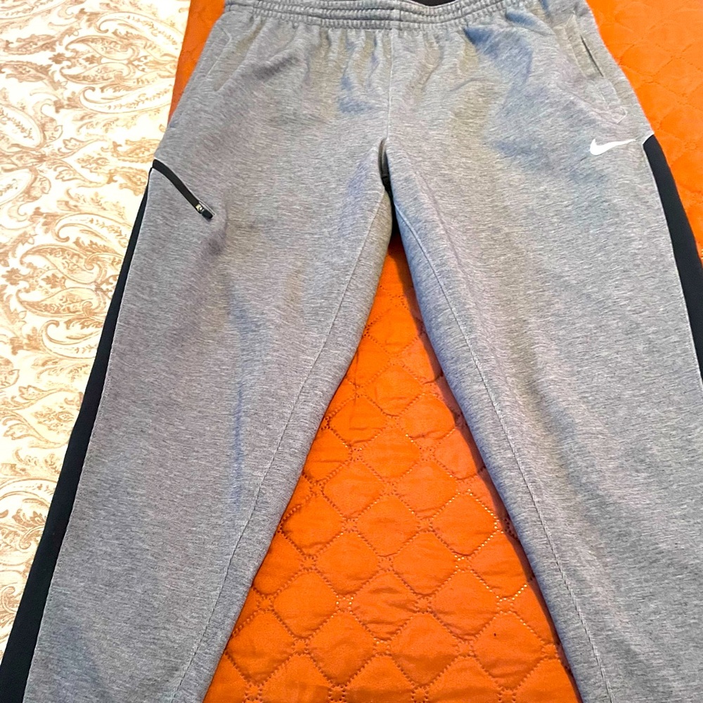 Nike joggers